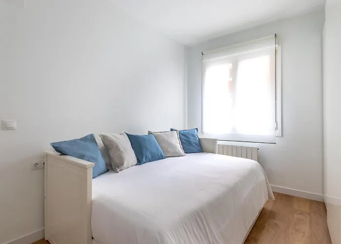 Amplio Y Acogedor Junto Al Ayuntamiento Bilbao