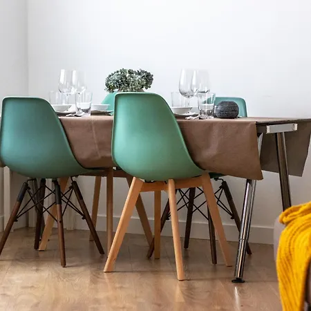 Amplio Y Acogedor Junto Al Ayuntamiento Бильбао